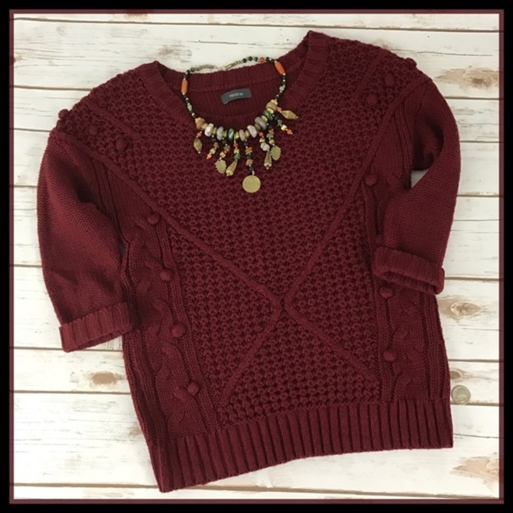 Maroon 3/4 Sleeve Sweater